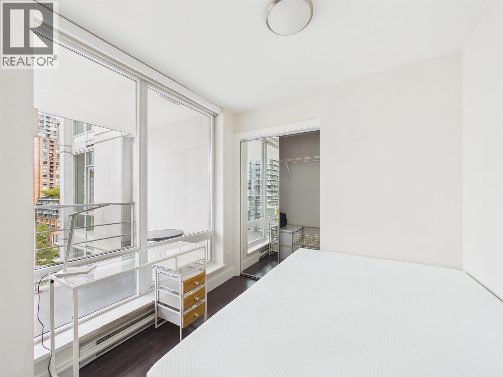 Photo of 1101 535 SMITHE STREET 16