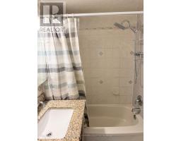 241 Dunraven Drive, Toronto, ON M6M1H8 Photo 12