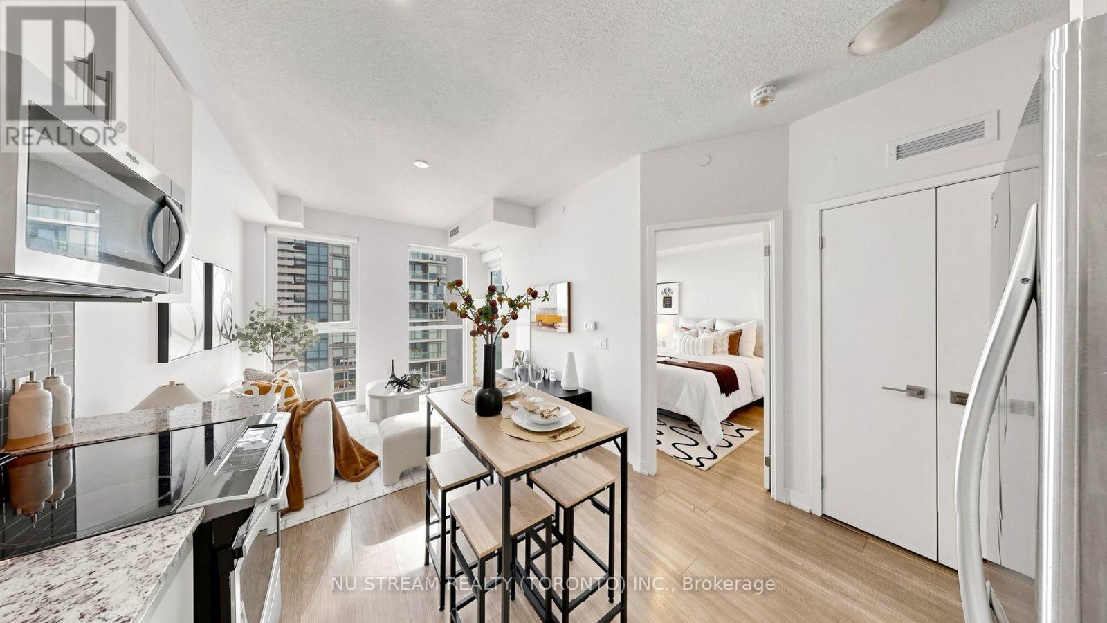 #3017 4055 PARKSIDE VILLAGE DRIVE - 14