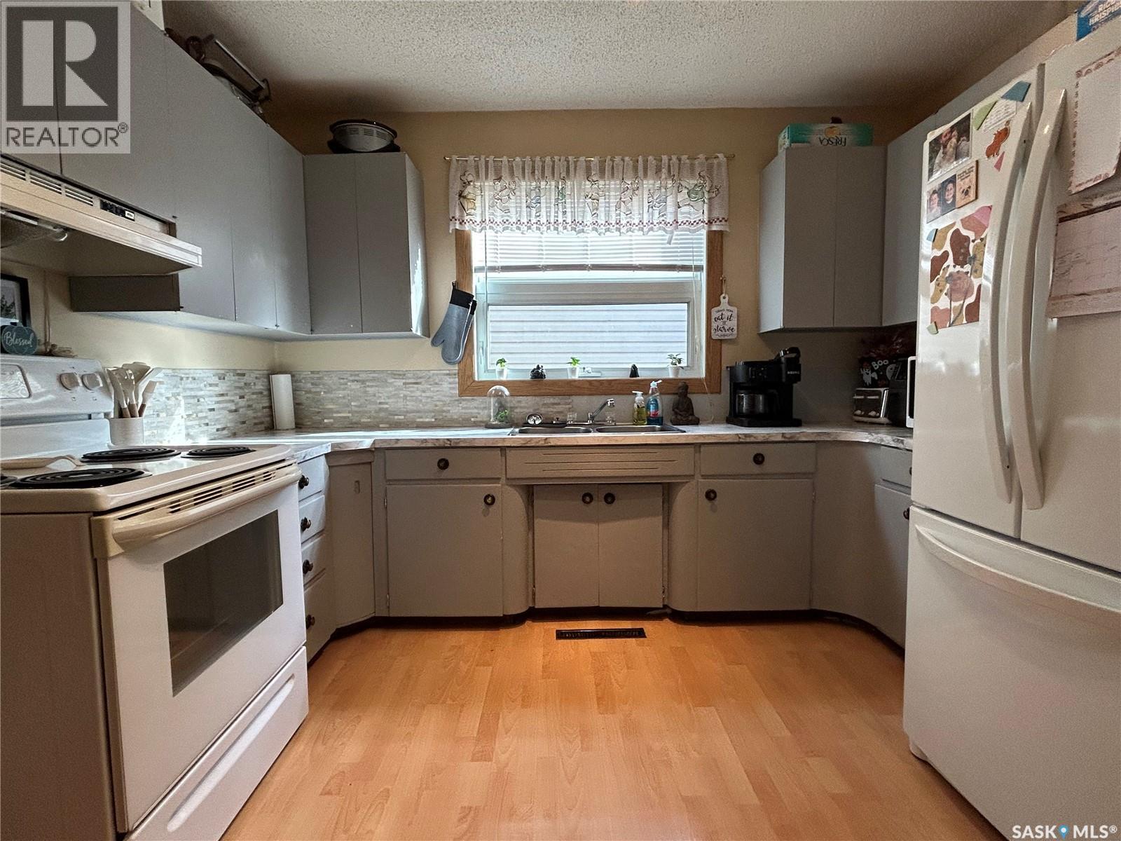 714 Carbon AVENUE, Bienfait — photo 11