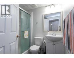 105 Bell Street, Red Deer, AB T4R1L6 Photo 32