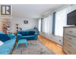 Living room - 105 Bell Street, Red Deer, AB T4R1L6 Photo 8