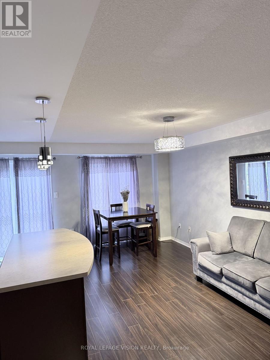 102 RUSSEL DRIVE, Bradford West Gwillimbury (Bradford) — photo 3