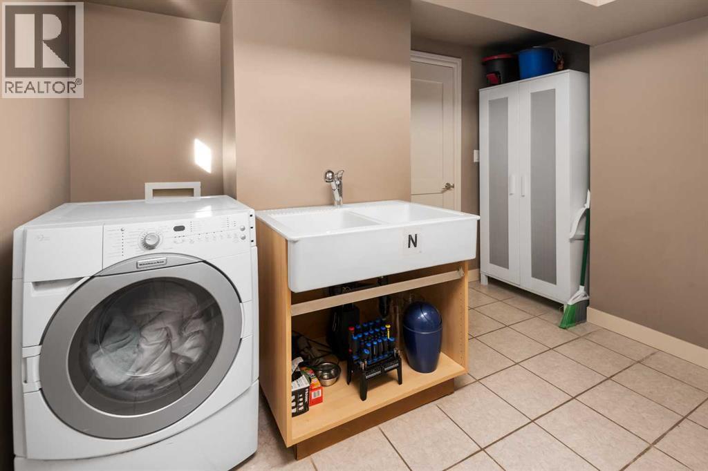 4207 5 Avenue SW - photo 28