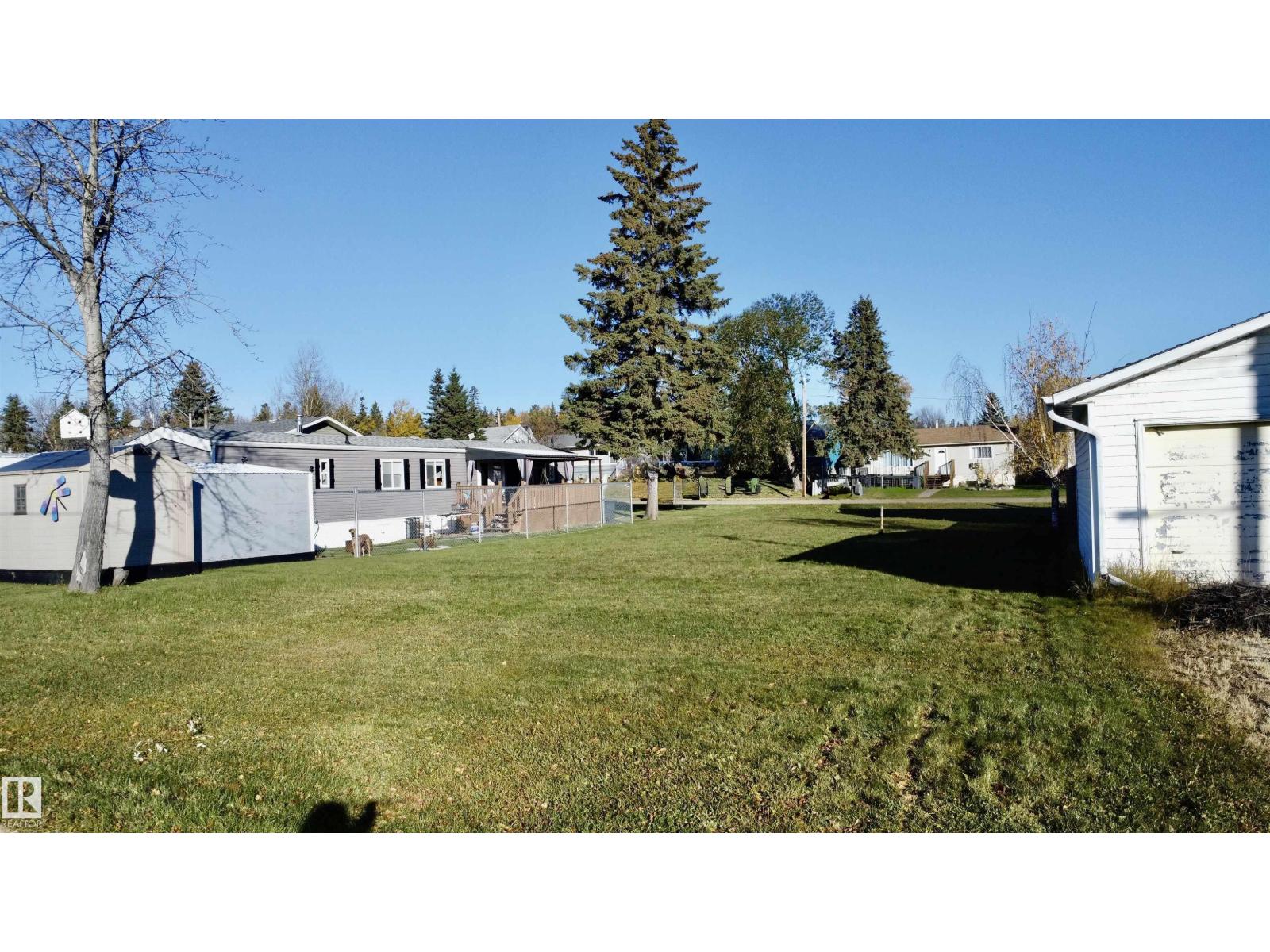 5009 53 Avenue, photo 3