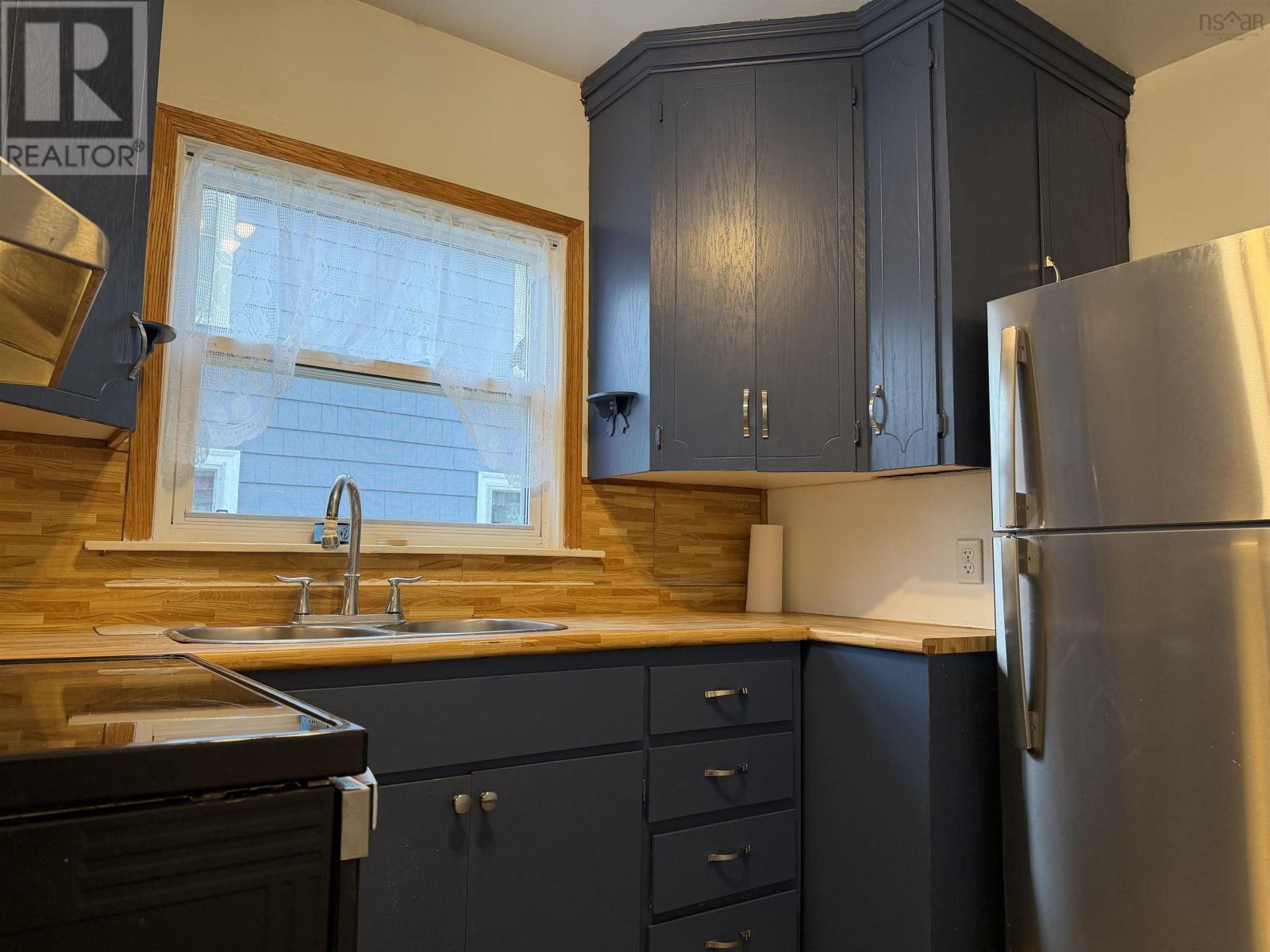 208 Dillon Street - 16