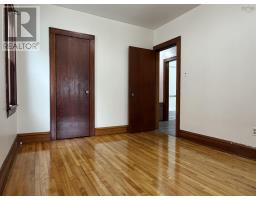 208 Dillon Street, Sydney, NS B1P5C2 Photo 29