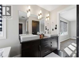 211 Voisin Close, Red Deer, AB T4R0M8 Photo 24