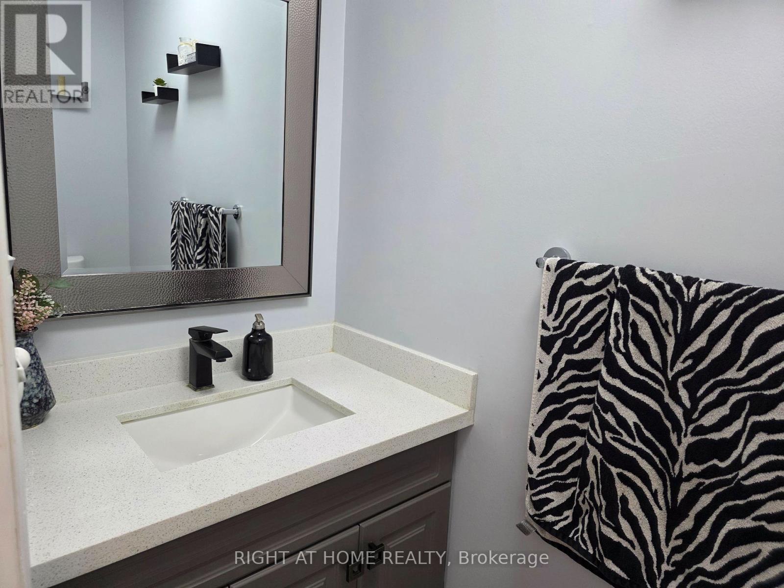 16 Griffiths Drive, Ajax, ON photo 25