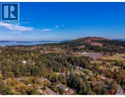 16 1063 Valewood Trail, Saanich, BC V8X5G5 Photo 30