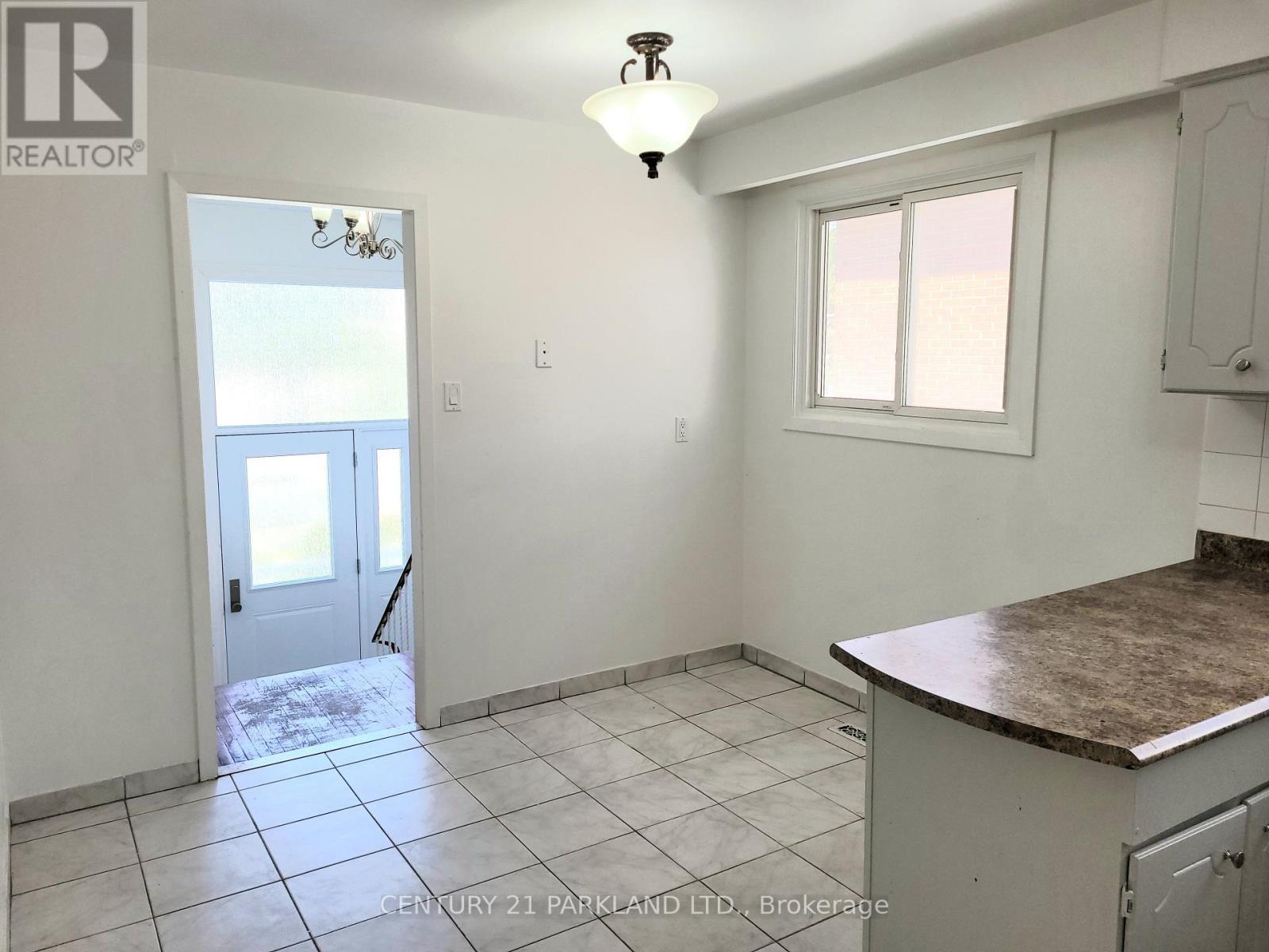 13 TOLTON DRIVE, Brampton (Brampton North) — photo 4