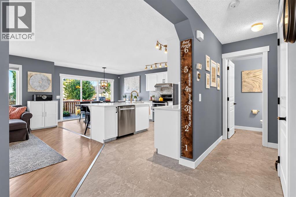 38 Somerside Crescent SW - photo 5