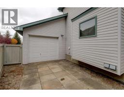 63 Sierra Madre Crescent Sw, Calgary, AB T3H3M4 Photo 21