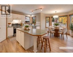4pc Bathroom - 63 Sierra Madre Crescent Sw, Calgary, AB T3H3M4 Photo 8