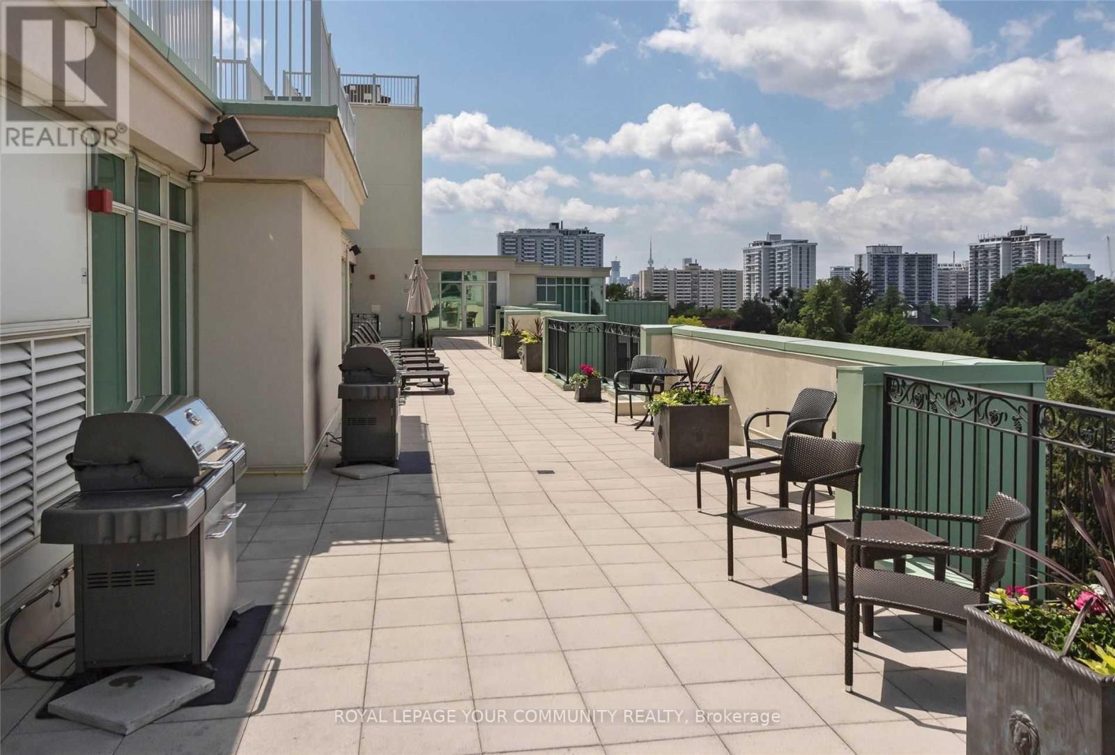 201- 650 Mount Pleasant Road, Toronto, ON photo 22