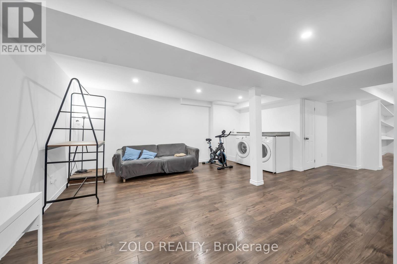 215 PARK DRIVE - 32