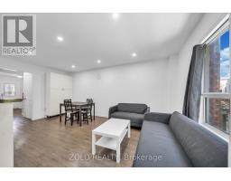 215 Park Drive, Whitchurch Stouffville, ON L4A1J8 Photo 12