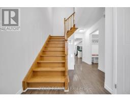 215 Park Drive, Whitchurch Stouffville, ON L4A1J8 Photo 7