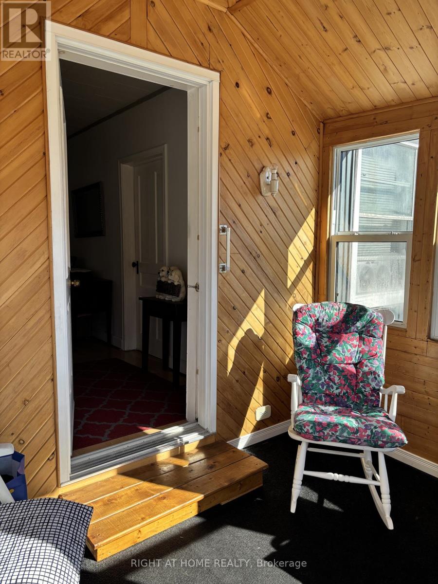 35 CASCADE STREET, Parry Sound — photo 9
