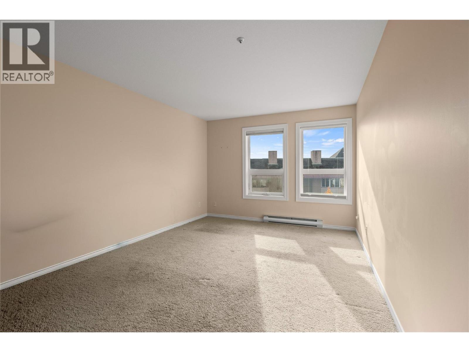 #303 3300 Centennial Drive - 15