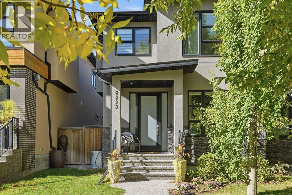 2227 26 Street SW, Calgary