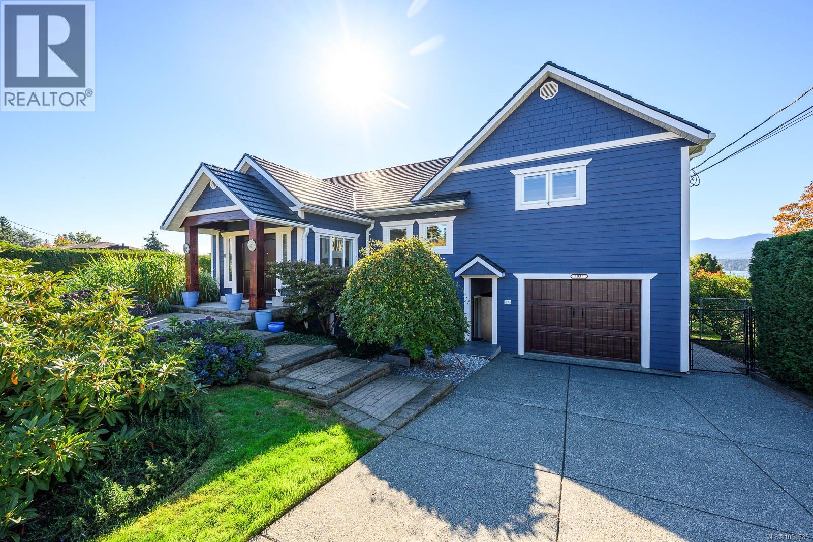 1935 Taylor Ave, Comox - Image 1