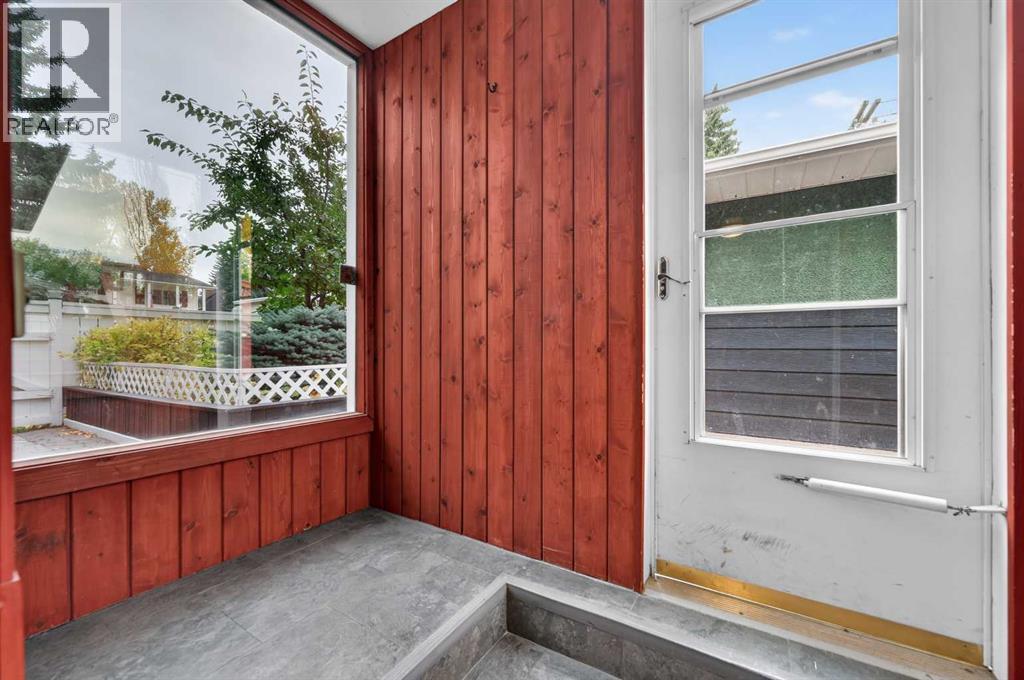 4124 19 Street NW - photo 27