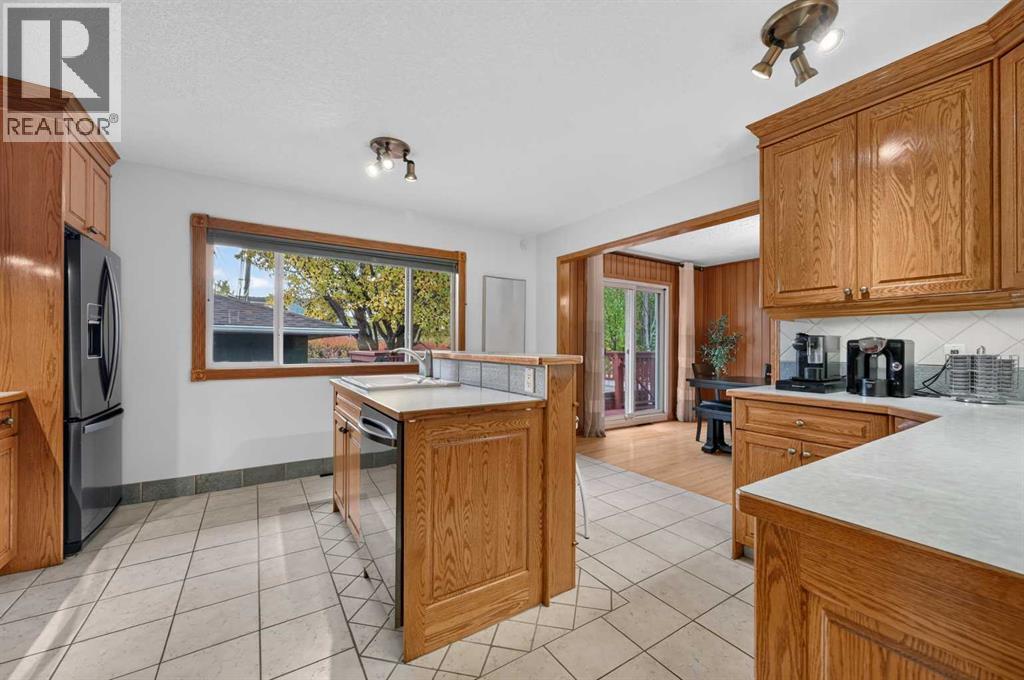 4124 19 Street NW - photo 18