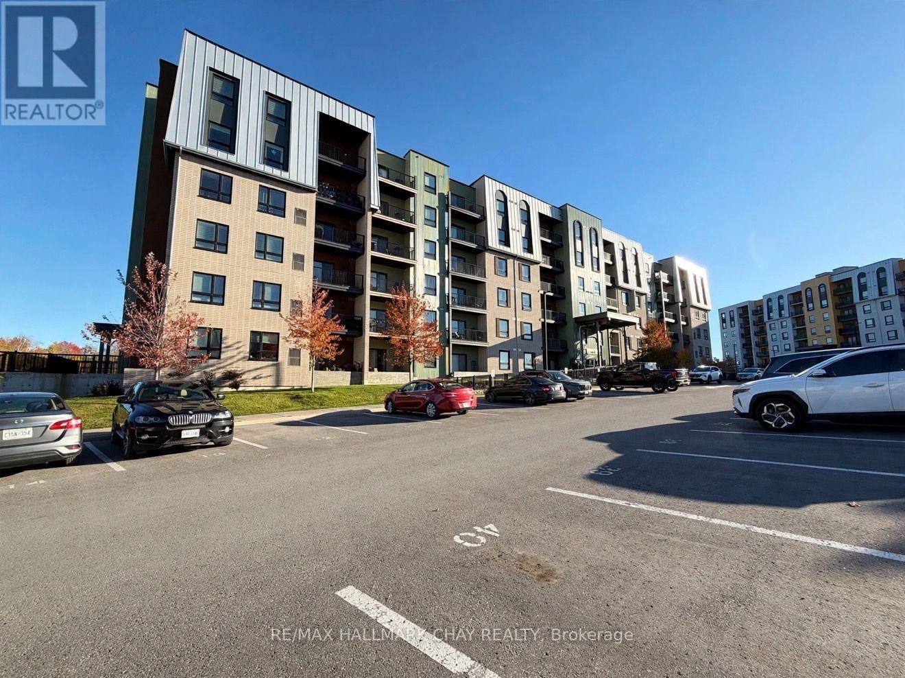 304 - 5 CHEF LANE, Barrie — photo 2