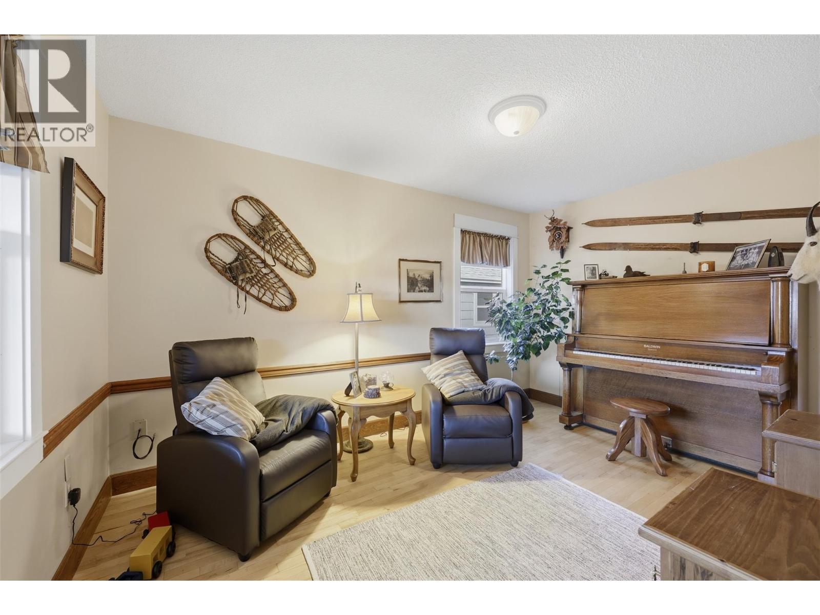1219 DOMINION Street - 29