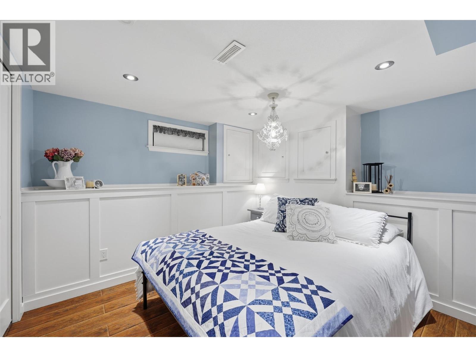 1219 DOMINION Street - 63