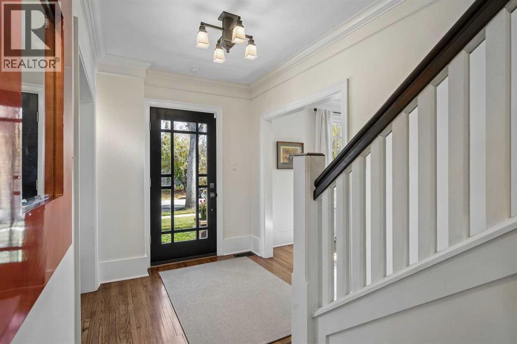 3015 2 Street SW - photo 3