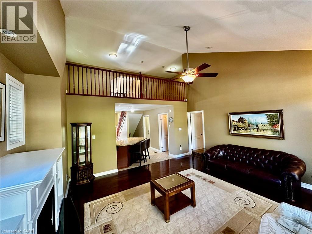11 CARMICHAEL Trail, Ancaster — photo 9
