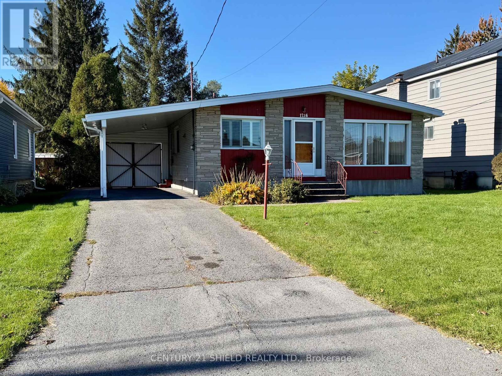1216 HENRY STREET - 1