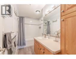 850 Railway Lane Unit# 203, Okanagan Falls, BC V0H1R4 Photo 19