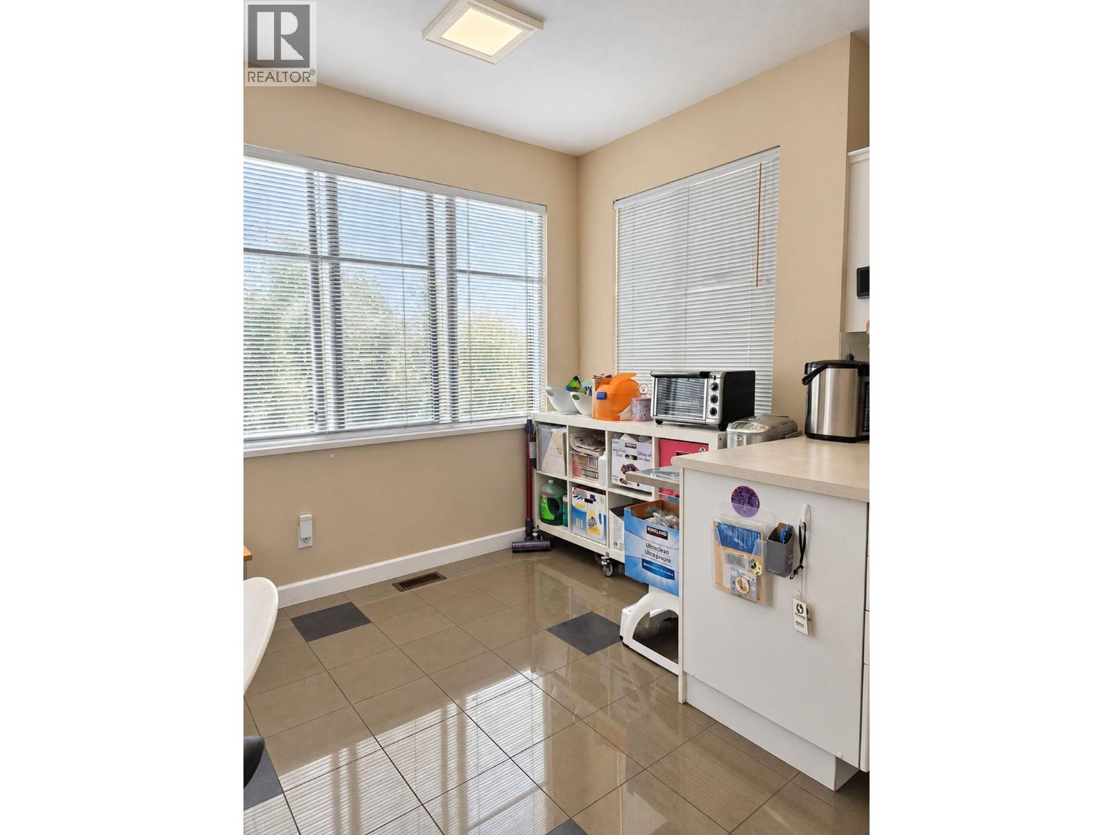 Photo of 55 4933 FISHER DRIVE 17