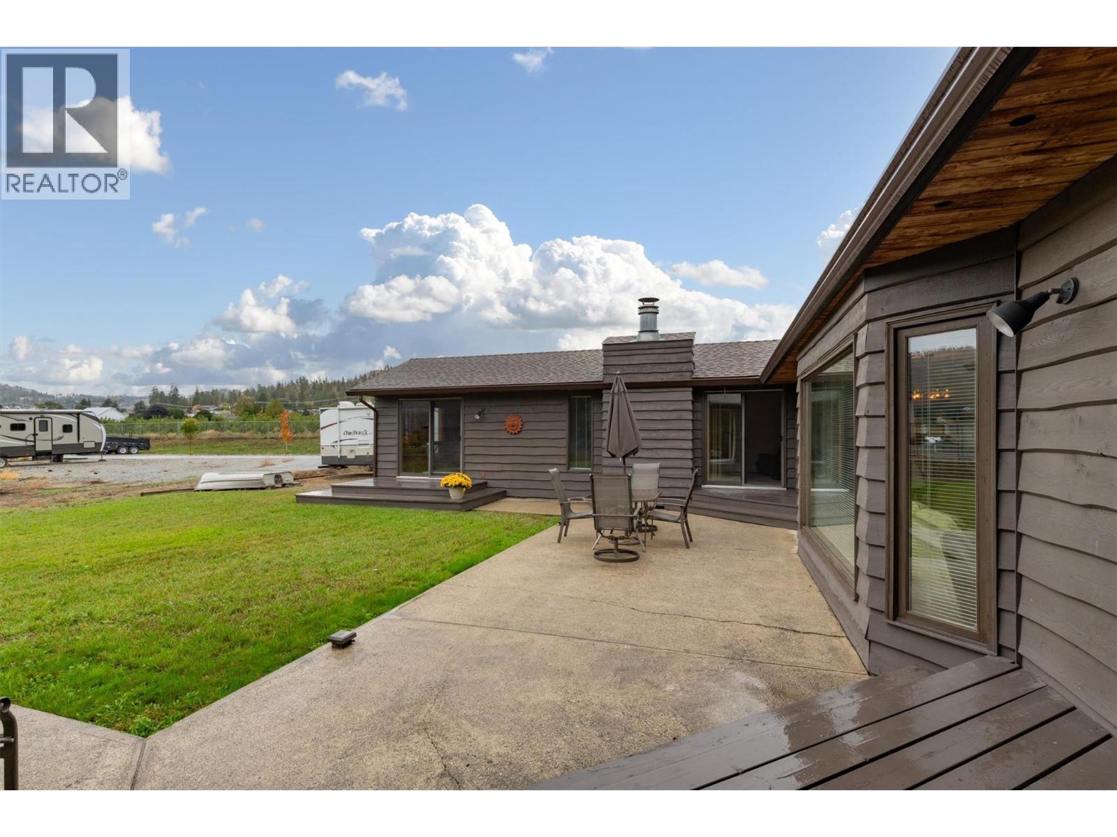 392 Valley Road N - 54