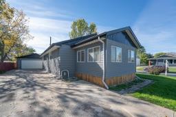 26 Penfold Crescent, Winnipeg, MB R2J1S4 Photo 34