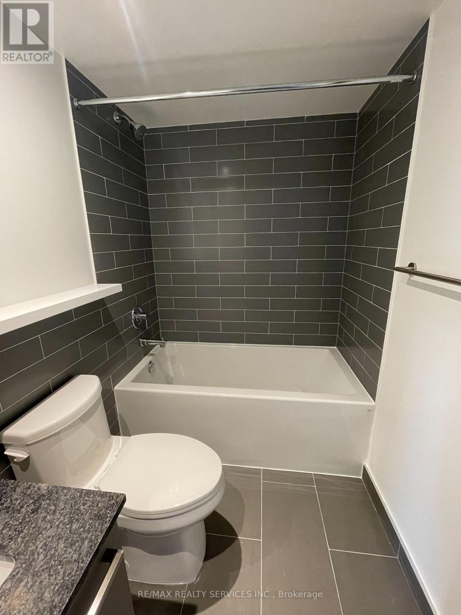 1217 - 120 VARNA DRIVE, Toronto (Englemount-Lawrence) — photo 12