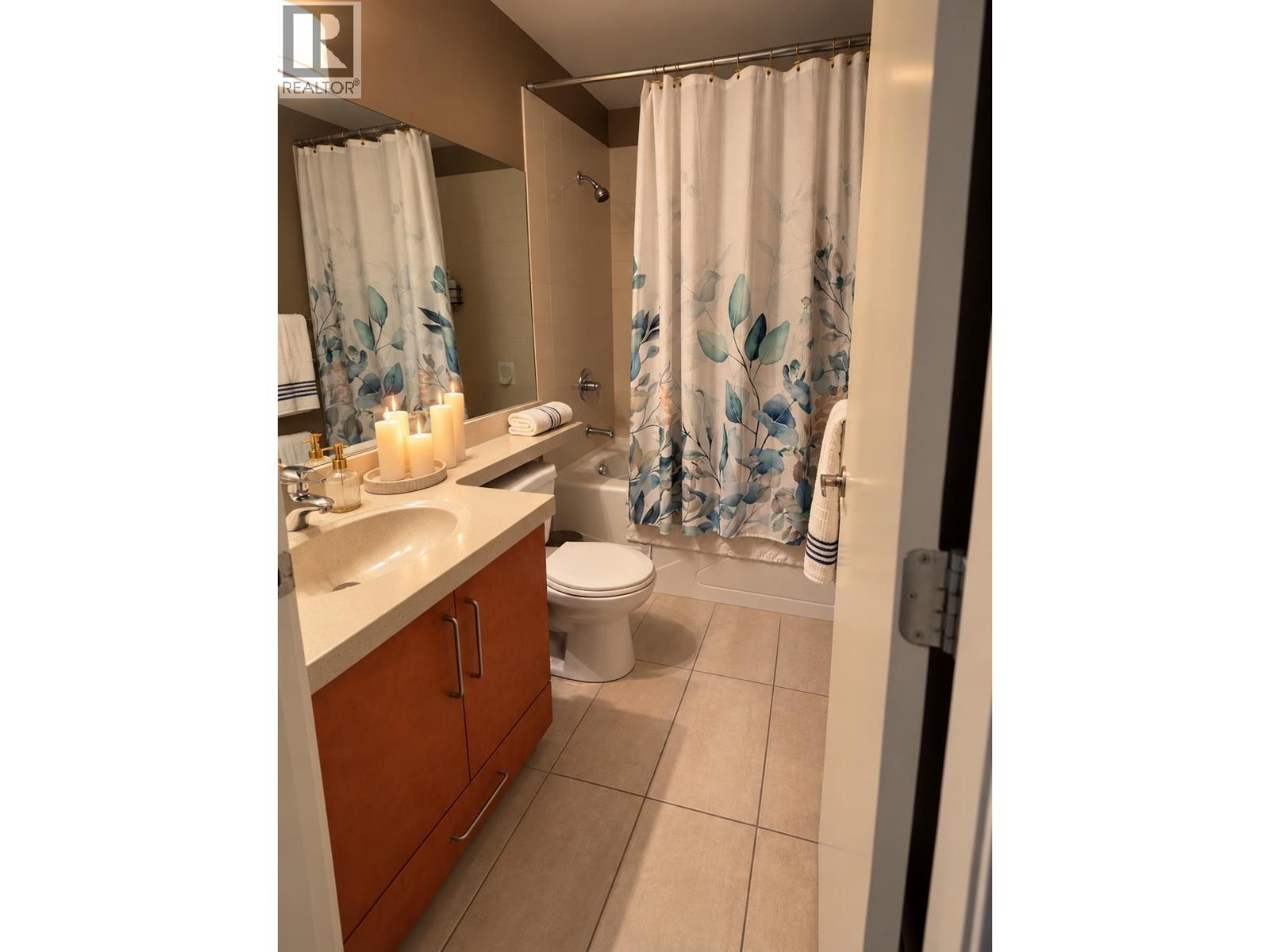 Photo of 612 2655 CRANBERRY DRIVE 23