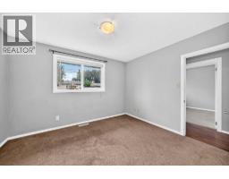 Bedroom - 5116 Forego Avenue, Calgary, AB T2A2C6 Photo 15