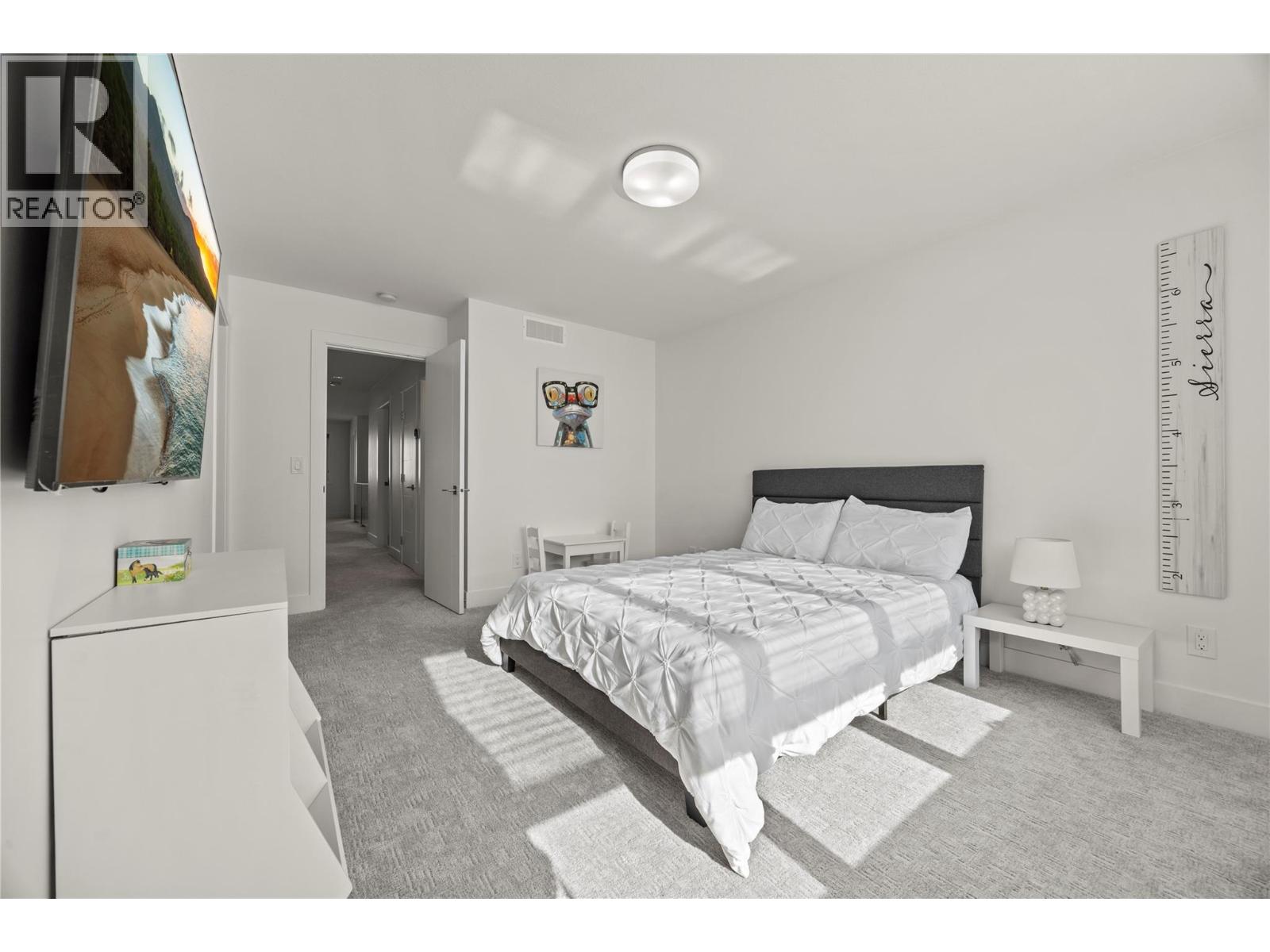 1265 Ponds Avenue, Kelowna - Image 1