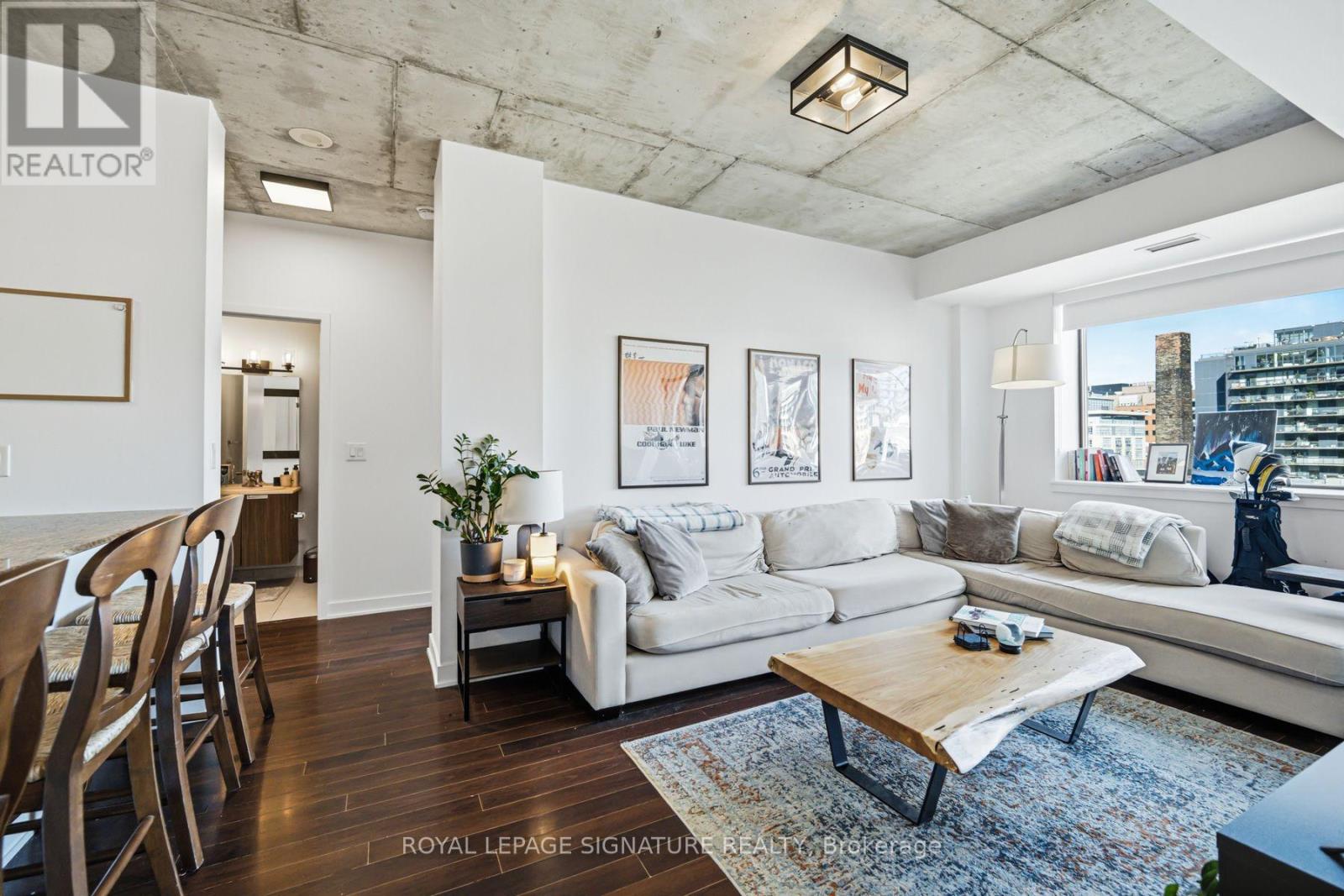 803- 400 Wellington Street West, Toronto, ON photo 4