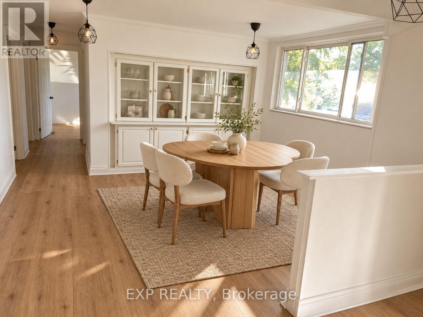 210 SOUTH SERVICE ROAD, Mississauga (Mineola) — photo 5