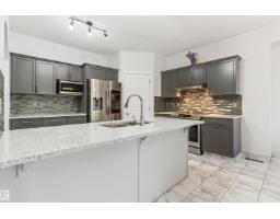 Mud room - 1075 Mckinney Gr Nw, Edmonton, AB T6R3S5 Photo 11