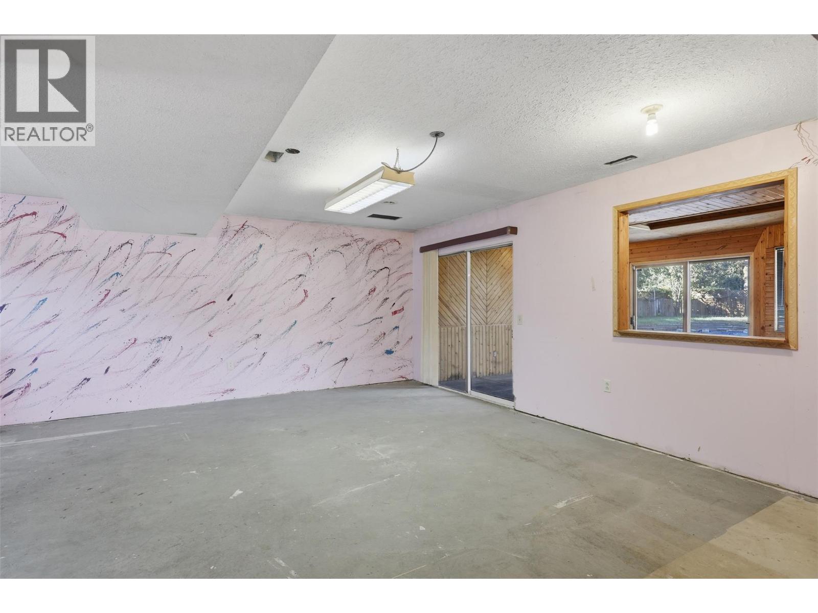 4569 Spurraway Road, Kamloops - Image 1