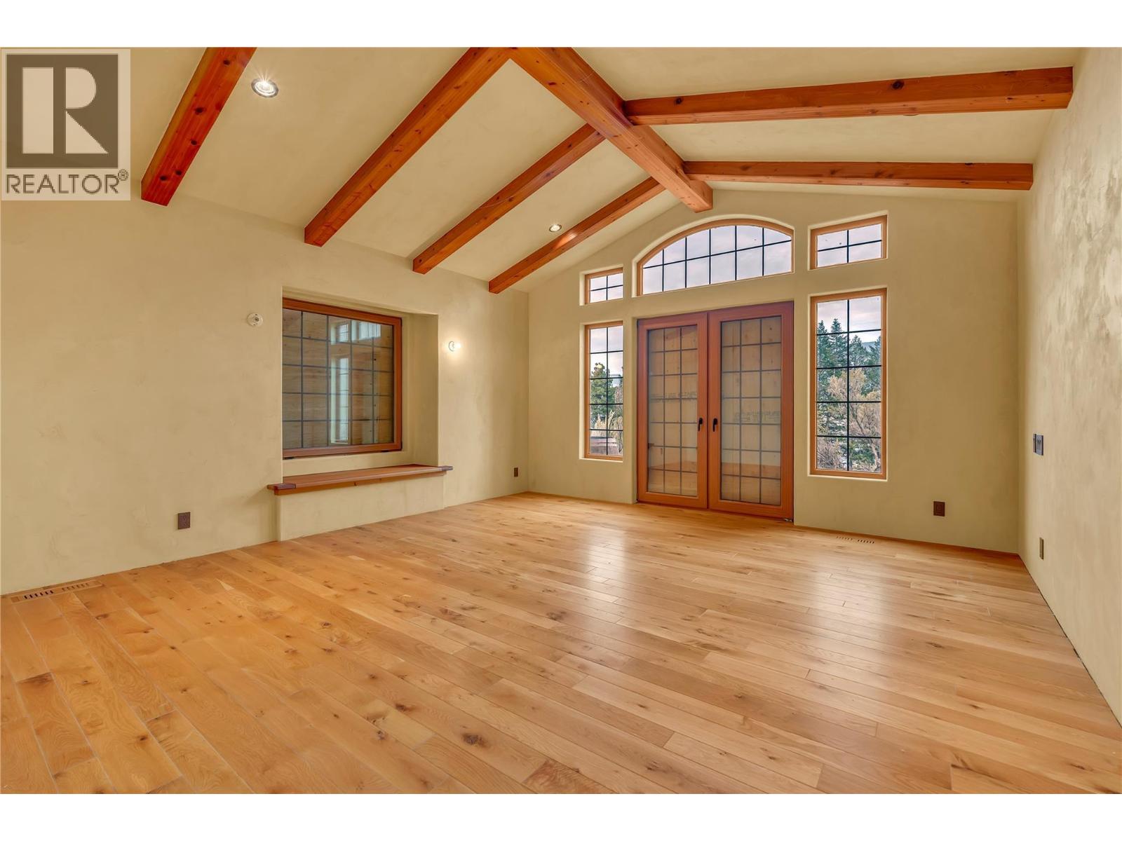 18005 Whitfield Road, Summerland - Image 1