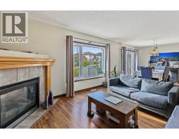 Family room - 279 Panamount Hill Nw, Calgary, AB T3K5M3 Photo 10
