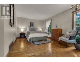 1554 Sunnycove Drive, Mississauga, ON L4X1B5 Photo 13