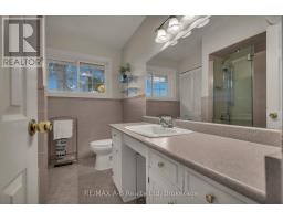 1554 Sunnycove Drive, Mississauga, ON L4X1B5 Photo 16